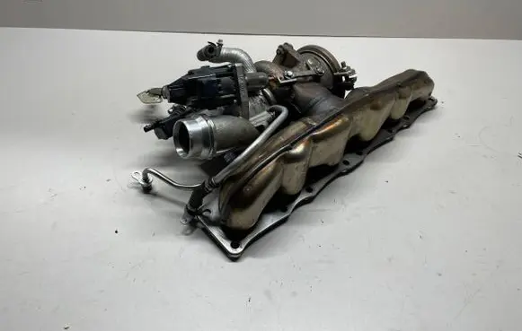 BMW 5 F10 F11 Turbo 8043664
