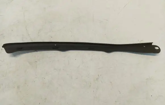 Audi RS5 Front bumper upper radiator grill 8W6823126