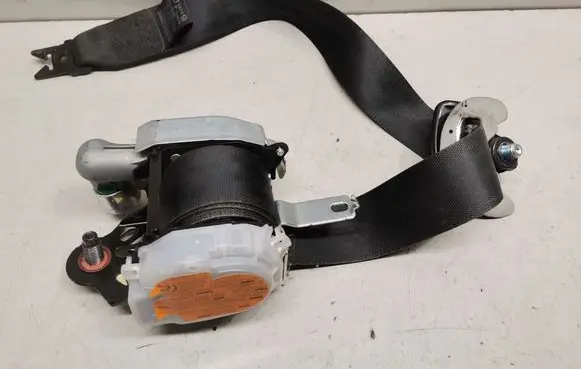 Hyundai Santa Fe Front seatbelt 888202W250