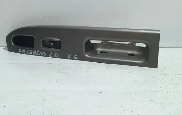 KIA Carens I Electric window control switch 66370 4552011110