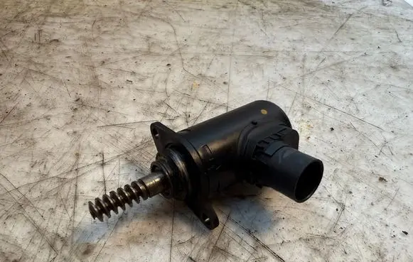BMW 7 G11 G12 Valve oil control 7631574