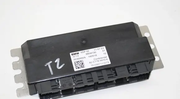 BMW X5 G05 Air suspension control unit module (rear) 37148859730 8859730