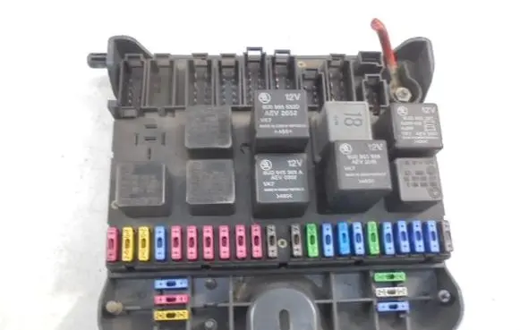 Skoda Felicia II Fuse box set 6U0937025