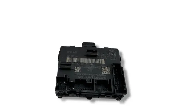 Audi TT TTS RS Mk3 8S Door control unit/module 5Q0959593L 5Q0959593F