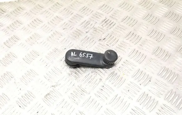 Renault Clio III Rear door window winding handle 7700811387