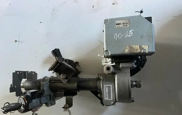 Nissan Juke I F15 Electric power steering pump 488101KE2A