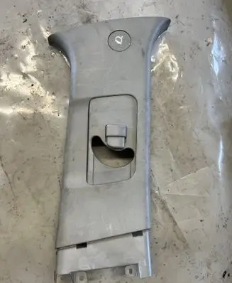 Peugeot 4007 (B) pillar trim (top) 7211A138 7211A13