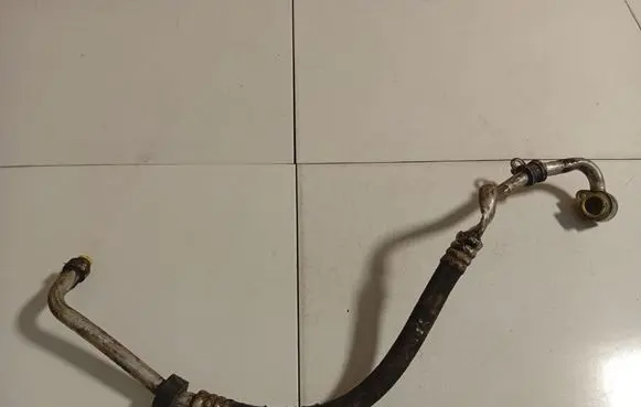 Audi Q7 4L Air conditioning (A/C) pipe/hose 