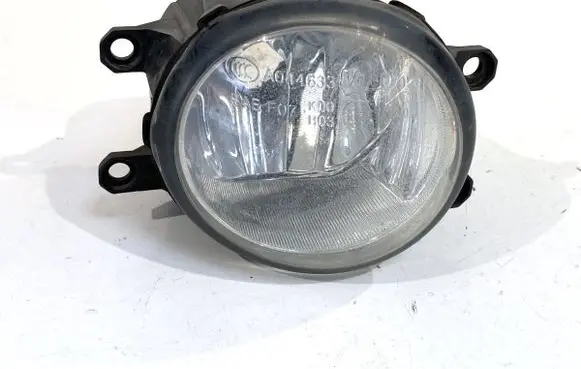 Toyota Avensis T270 Front fog light 812100W050