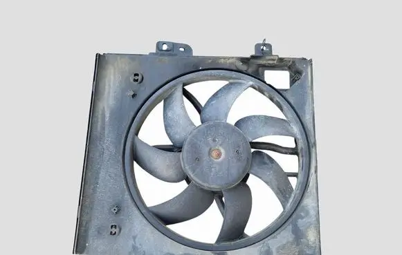 Peugeot 208 I Electric radiator cooling fan 9682902080