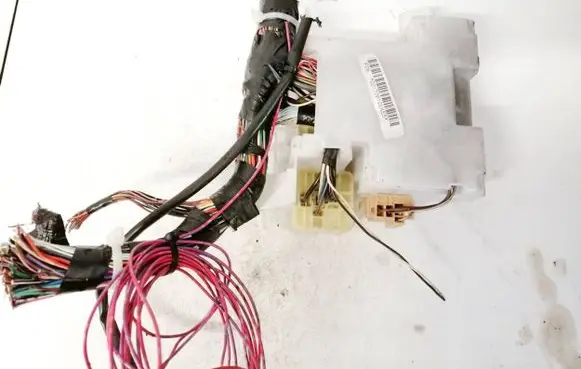 Toyota Corolla E120 E130 Fuse box set