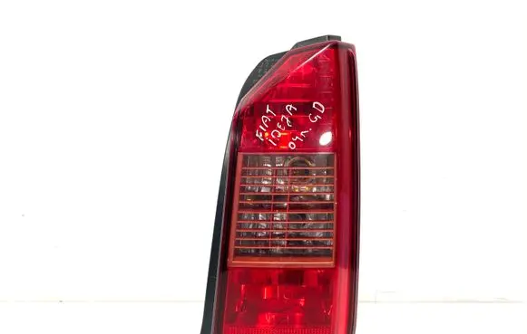 Fiat Idea Rear/tail lights 46829508 B032