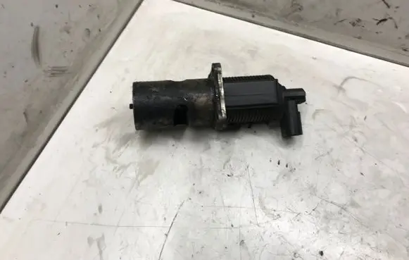 Renault Laguna II EGR valve H7700107471 8200270539B