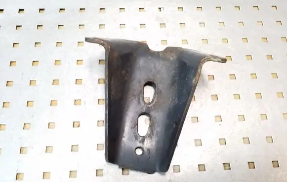 Iveco Daily 35 - 40.10 Engine mounting bracket