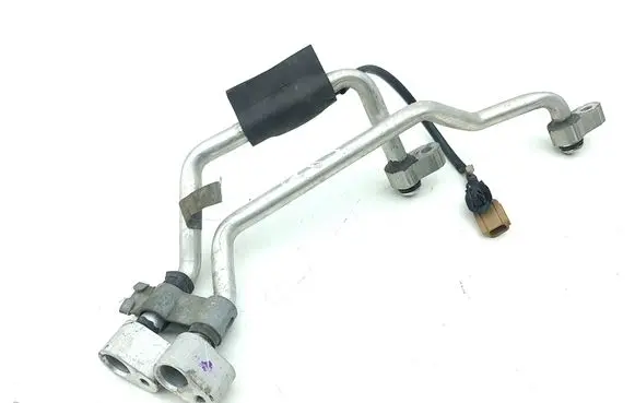 Nissan Leaf II (ZE1) Air conditioning (A/C) pipe/hose