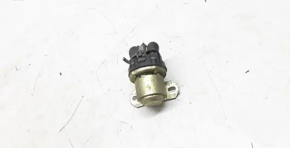 Mitsubishi Pajero Vacuum valve 