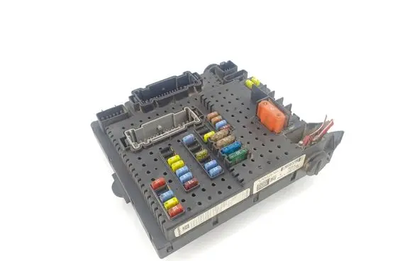 Volvo S80 Fuse module 12217799 04W392 00004767166