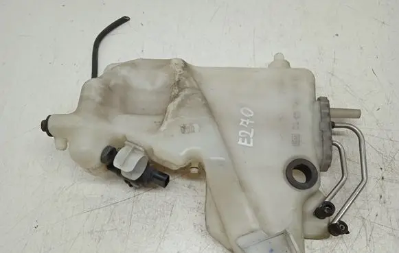 Mercedes-Benz E AMG W211 Windshield washer fluid reservoir/tank 2118600560