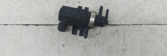 Audi A3 S3 8L Turbo solenoid valve 1H0906627 98T130 219032098