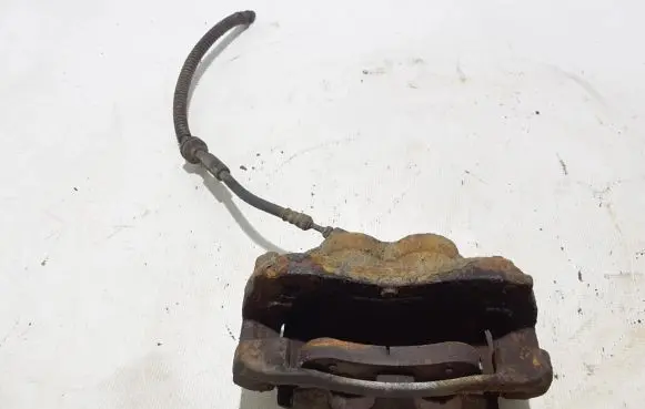 Volkswagen Amarok Front brake caliper 2H0615123