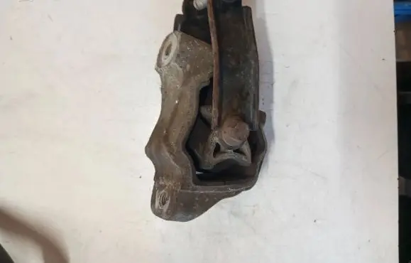 Volvo XC60 Engine mount bracket 30671219