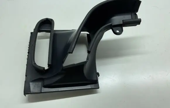 Land Rover Discovery 5 Radiator trim HY32-7H460-AC CZNJA