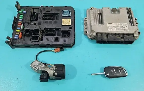 Citroen Berlingo Engine control unit/module ECU 0281013872 IMPRK1513920