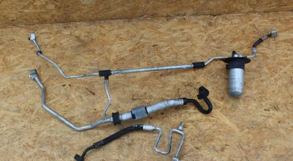 BMW 7 E38 Air conditioning (A/C) pipe/hose