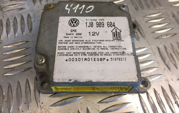 Volkswagen PASSAT B5.5 Airbag control unit/module 1J0909604 4110