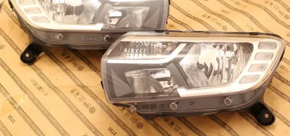 Dacia Sandero II Headlights/headlamps set 260105925R 260604218R
