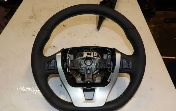 Renault Laguna III Steering wheel
