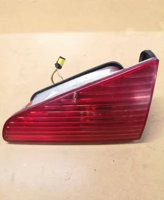 Peugeot 607 Tailgate rear/tail lights