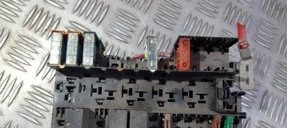 Renault Megane I Fuse box set 7703497782B
