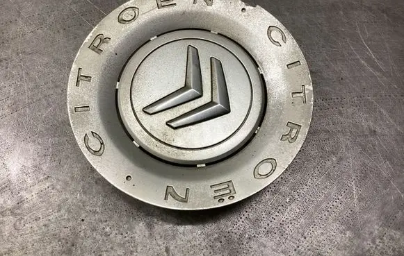 Citroen C4 I Picasso Original wheel cap 9650263980