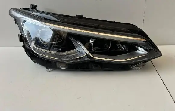 Volkswagen Golf VIII Headlight/headlamp 5H1941036