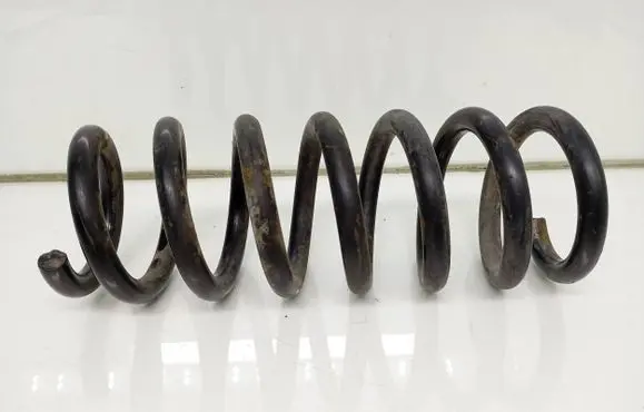 Suzuki Grand Vitara II Front coil spring