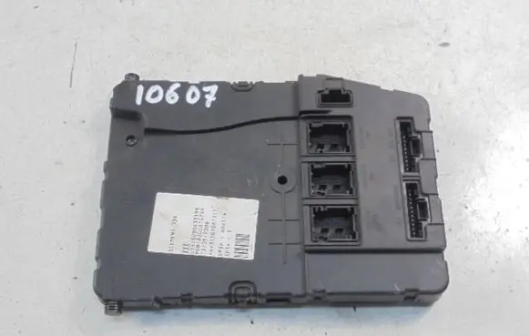Renault Megane II Other control units/modules 8200433198