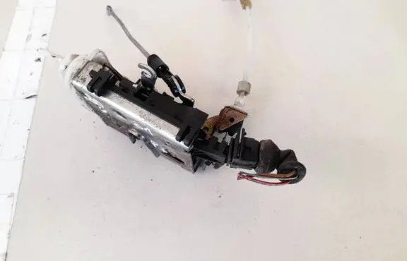 Audi A6 S6 C4 4A Front door lock