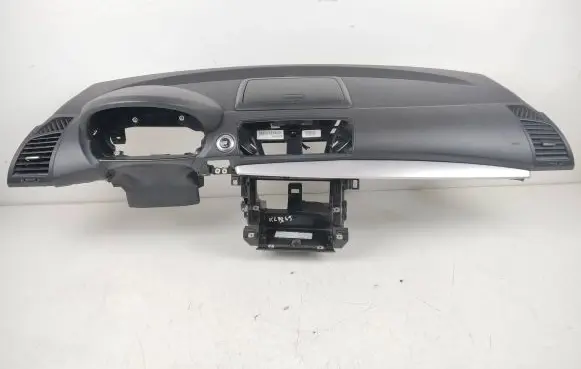 BMW 1 E81 E87 Dashboard