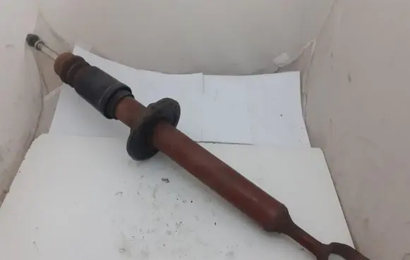 Audi A6 S6 C6 4F Front shock absorber/damper 4F0413031AM