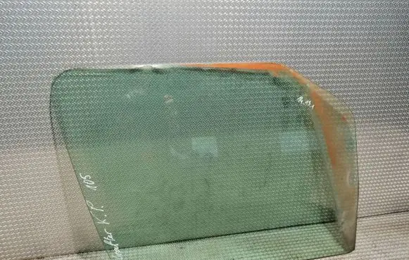 Volkswagen Crafter Front door window/glass (coupe) 
