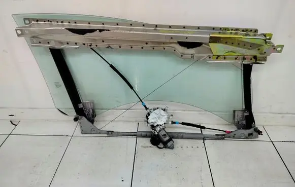 Volvo C70 Front door window regulator with motor 