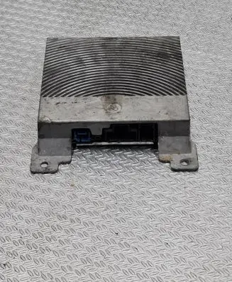 Ford Fiesta Sound amplifier H1BT18B849AE 20170422 10R059201