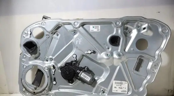 Alfa Romeo 159 Front window lifting mechanism without motor