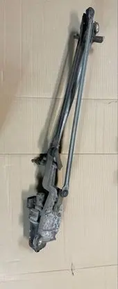 Ford Focus Front wiper linkage 