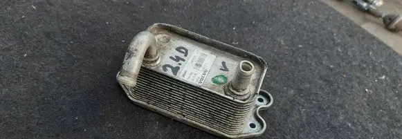 Volvo XC90 Engine oil radiator 31201912