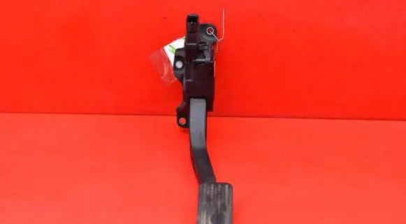 Jaguar XF X250 Accelerator throttle pedal 9X23-9F832-AB