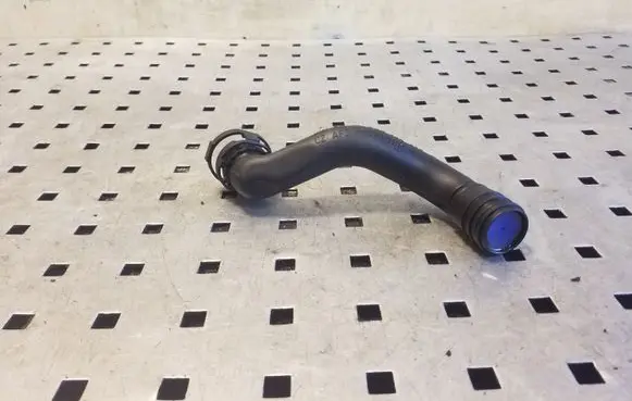 Air intake hose/pipe