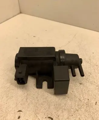 BMW X3 E83 Vacuum valve 70057903 7796634
