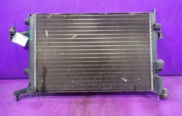 Opel Tigra B Coolant radiator 